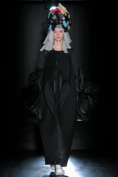 Look 14